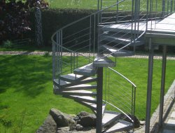 01_aussentreppe_spindel