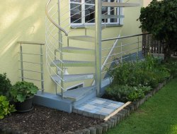 34_aussentreppe_spindel