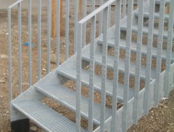 13_aussentreppe_gerade