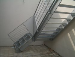 22_aussentreppe_gerade