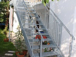 37_aussentreppe_gerade