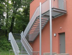 38_aussentreppe_gerade