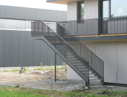 50_aussentreppe_gerade