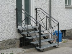 60_aussentreppe_gerade