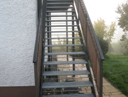 67_aussentreppe_gerade