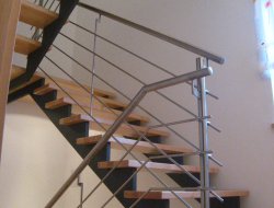 28_innentreppe_gerade