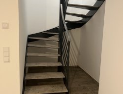 28_innentreppe_gewendelt